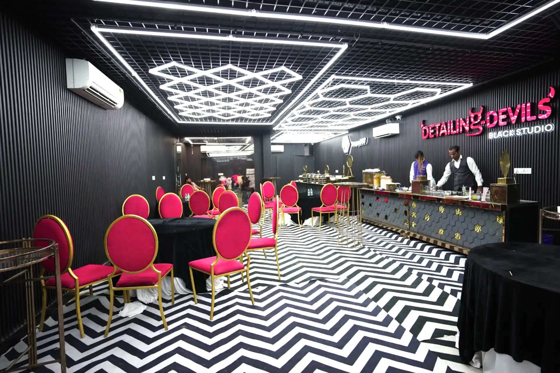 Detailing Devils Black Studio Pitampura